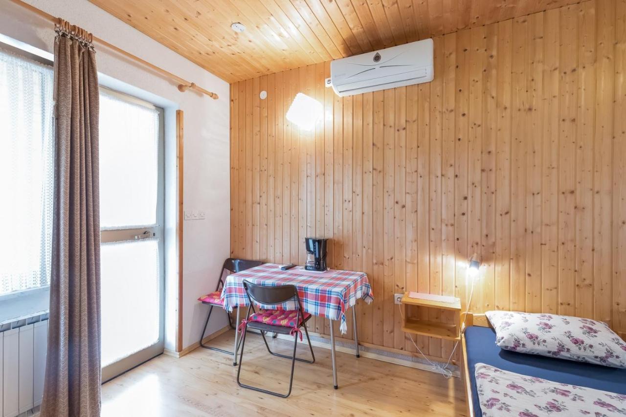 Ines & Hans Tar-Vabriga Exterior photo